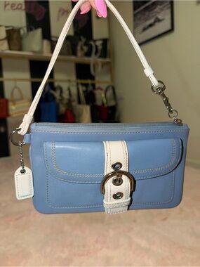 💙🤍 Authentic Y2K Coach Baby Blue & White Buckle Mini Bag 🤍💙